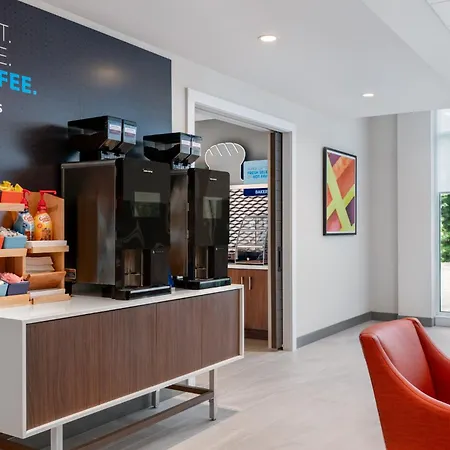 Holiday Inn Express & Suites Pittsfield-Lenox-Berkshires By Ihg-2
