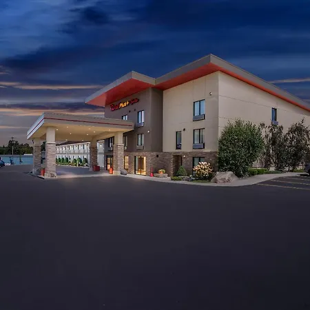 Red Roof Inn Plus+ & Suites Malone-3