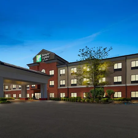 Holiday Inn Express & Suites Fairmont By Ihg-3