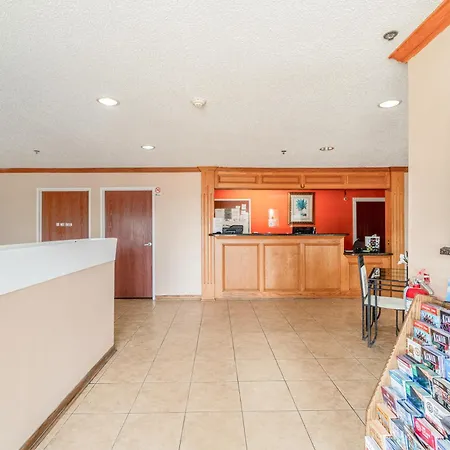 Capital O Fairway Inn - Baytown La Porte Tx-2