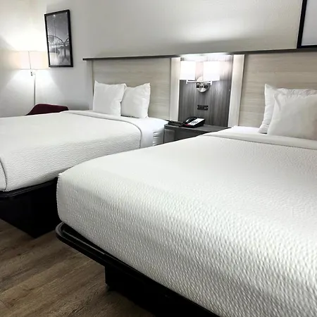 Ramada By Wyndham Pelham-3
