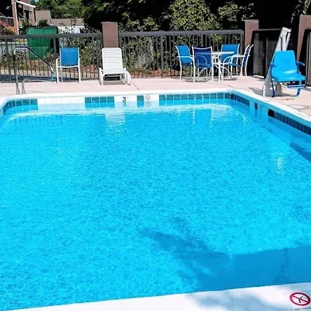Quality Inn & Suites Thomasville-High Point-3
