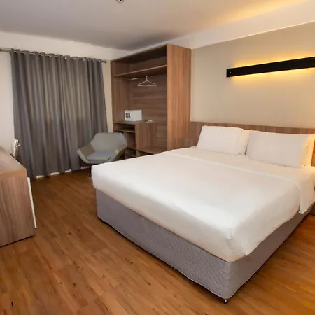 Delmond Hotel-2