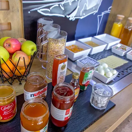 Ibis Budget Marseille Timone-2