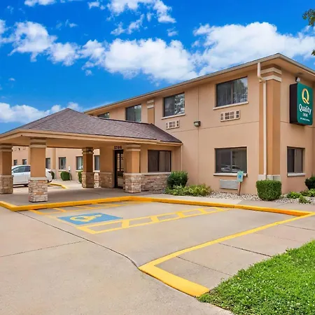 Quality Inn Beloit-3