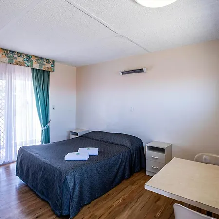Augusta Hotel Motel-2