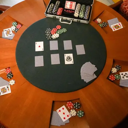 Club Emerald-3