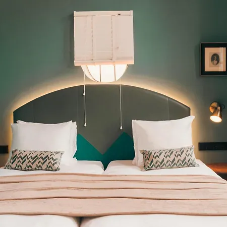 The Hendrick'S Hotel-2