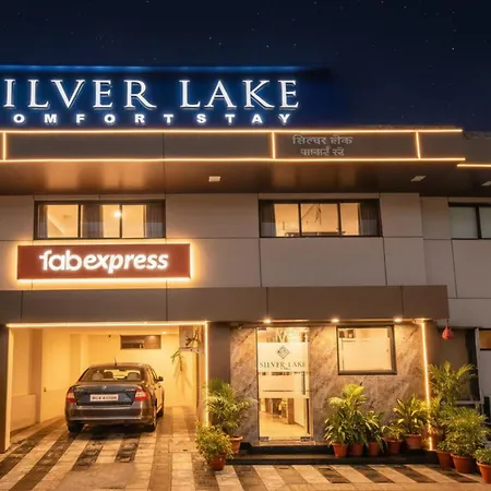 Fabhotel Silver Lake-2
