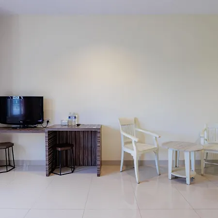 Reddoorz Plus Near Ferry Terminal Batam Center-3