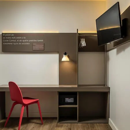 Ibis Styles Barcelona Centre-2