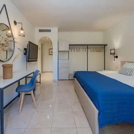 Phoenix Beach Hotel-3