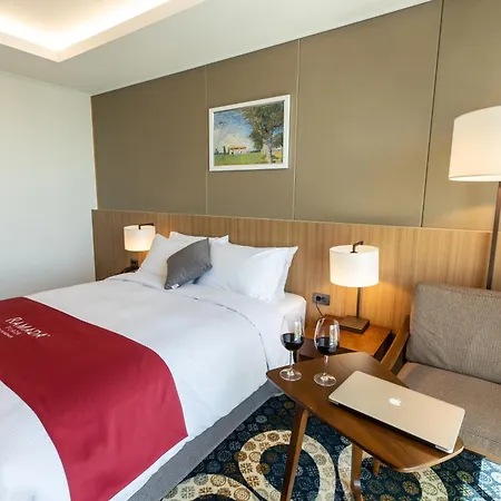 Ramada Plaza By Wyndham Dolsan Yeosu-3