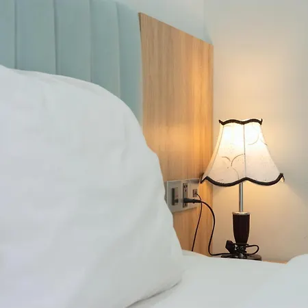 Hummer Hotel & Apartment Da Nang Beach-2
