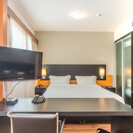 Paraiso Suites By Charlie-3
