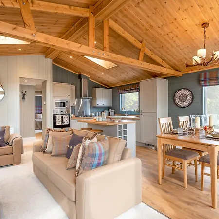 Thirlestane Woodland Lodges-3
