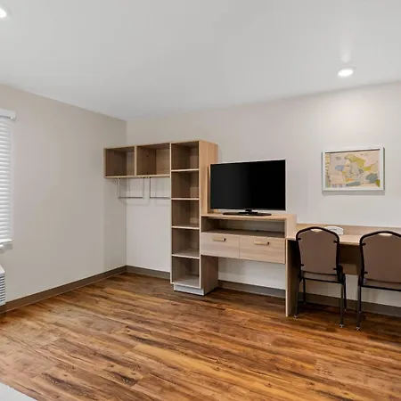 Woodspring Suites Richmond Airport-3