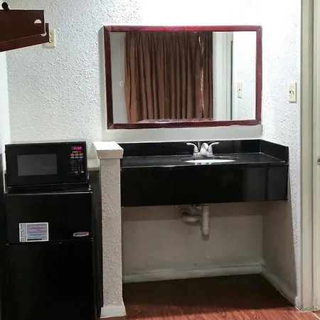 Deluxe Inn Motel By Oyo Grand Prairie Interstate 30-3