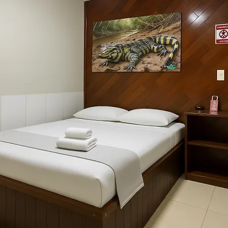 Hotel Cop 30-2