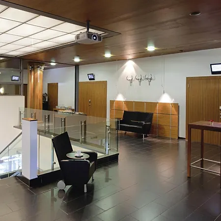 Mövenpick Hotel Zürich-Airport-2