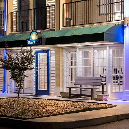 Days Inn By Wyndham Simpsonville-2