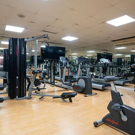 Howard Johnson Bur Dubai-3