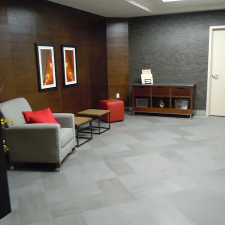 Four Points By Sheraton Edmundston Hotel & Conference Center-3
