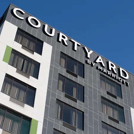 Courtyard By Marriott Edina Bloomington-3