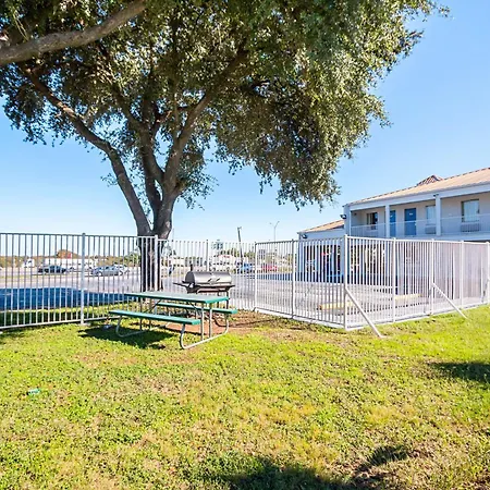 Motel 6-Round Rock, Tx-2