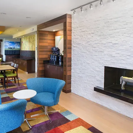 Fairfield Inn & Suites By Marriott Quincy-3