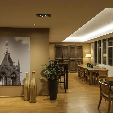 Ibis Utrecht-3