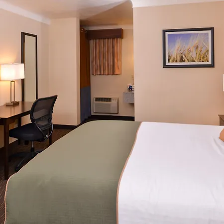 Days Inn By Wyndham Wauseon-3