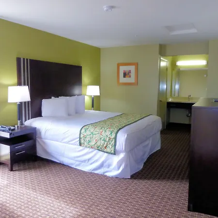 Surestay Hotel By Best Western Vallejo Napa Valley-3