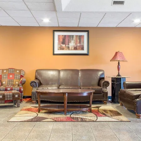 Quality Inn Broken Arrow - Tulsa-3