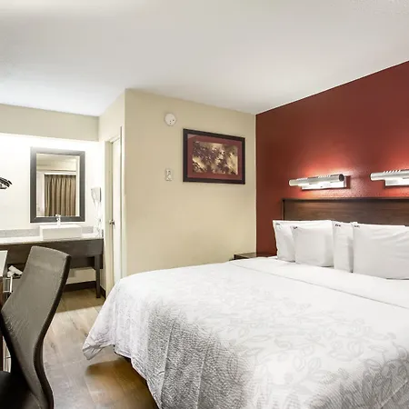Red Roof Inn Plus+ Baltimore North - Timonium-3