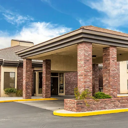 Comfort Inn & Suites Near Fallon Naval Air Station-3