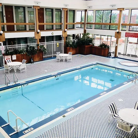 Holiday Inn & Suites Pittsfield-Berkshires By Ihg-2