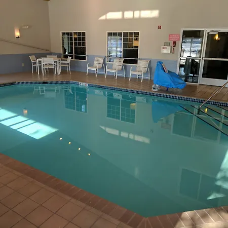 Country Inn & Suites By Radisson, Chippewa Falls, Wi-2