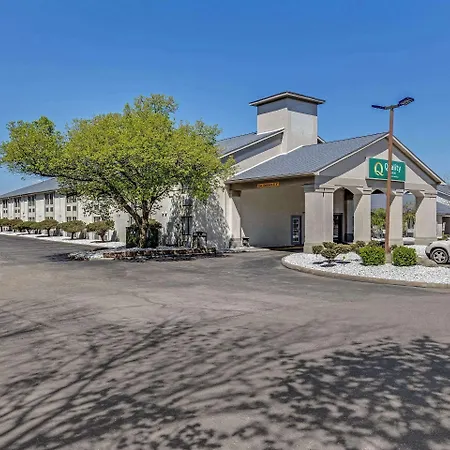 Quality Inn Austintown-Youngstown West-2
