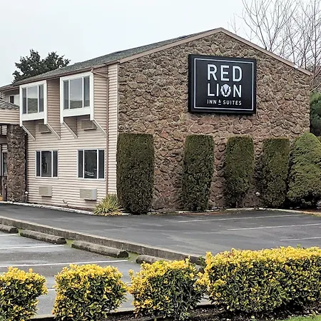 Red Lion Inn & Suites Vancouver-3