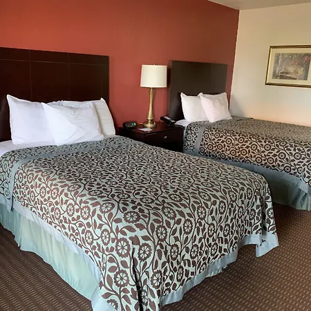 Days Inn By Wyndham Cave City-3