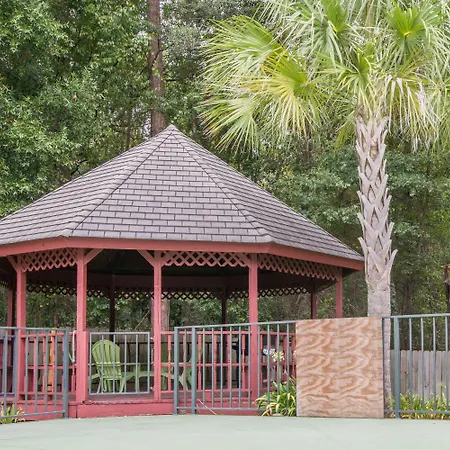 Howard Johnson By Wyndham Dothan-2