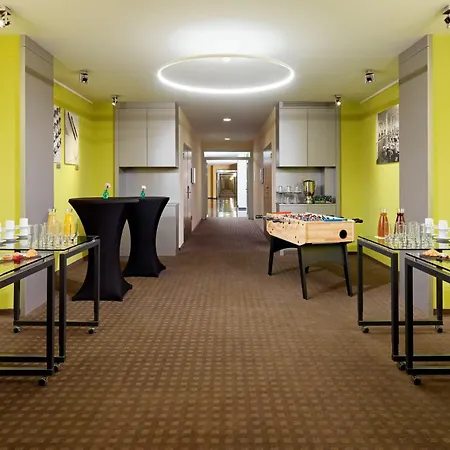 Sheraton Hannover Pelikan Hotel-3