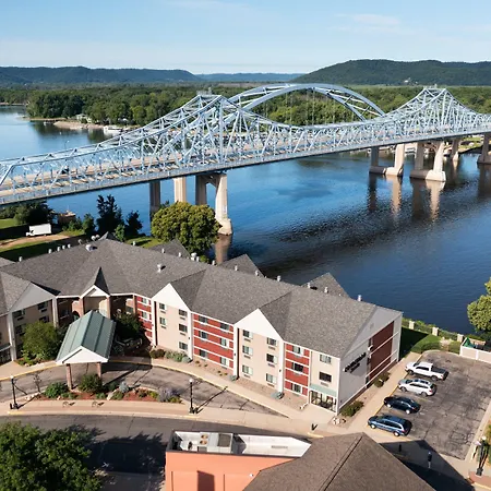 Courtyard La Crosse Downtown/Mississippi Riverfront-2