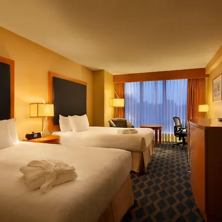 Executive Hotel Vancouver Airport-3