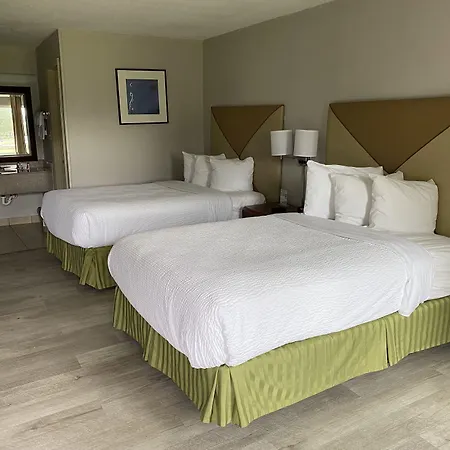 Days Inn By Wyndham Brunswick/St. Simons Area-2