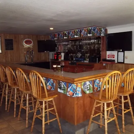 O'Cairns Inn And Suites-3