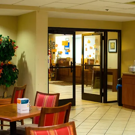 Quality Inn Clarksville - Exit 11-3
