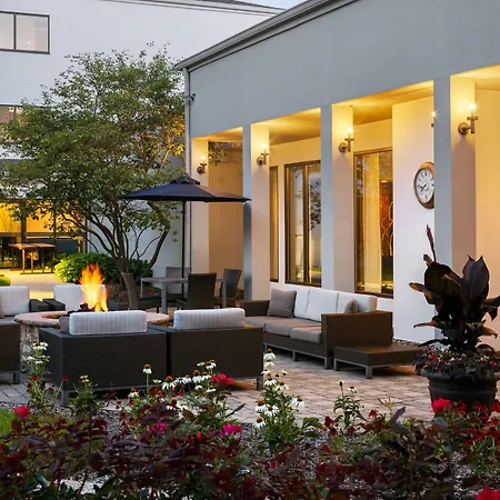 Courtyard By Marriott Chicago Waukegan / Gurnee-3