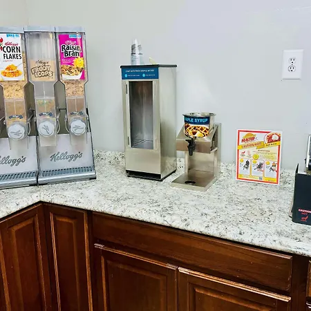 Baymont By Wyndham Lumberton Nc-3